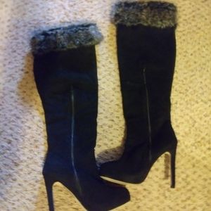 Fur heels